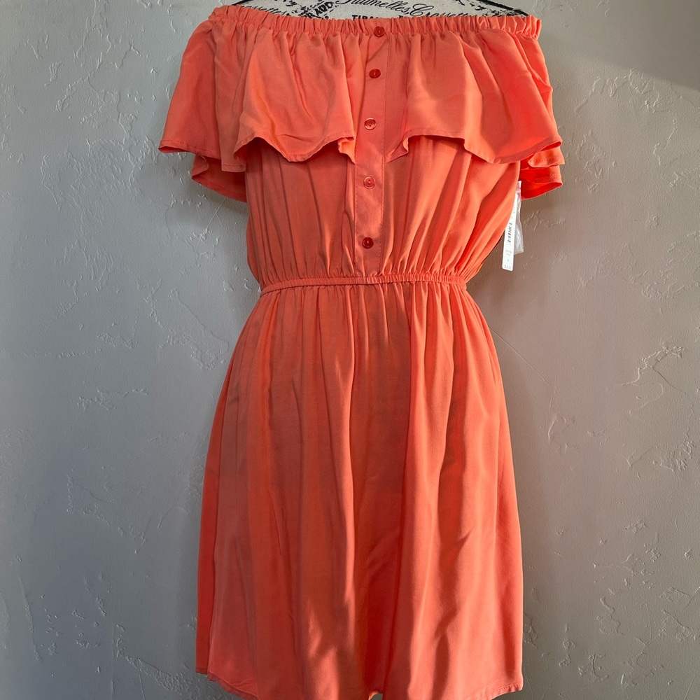 NWT medium Justify coral sleeveless dress, accented button top.